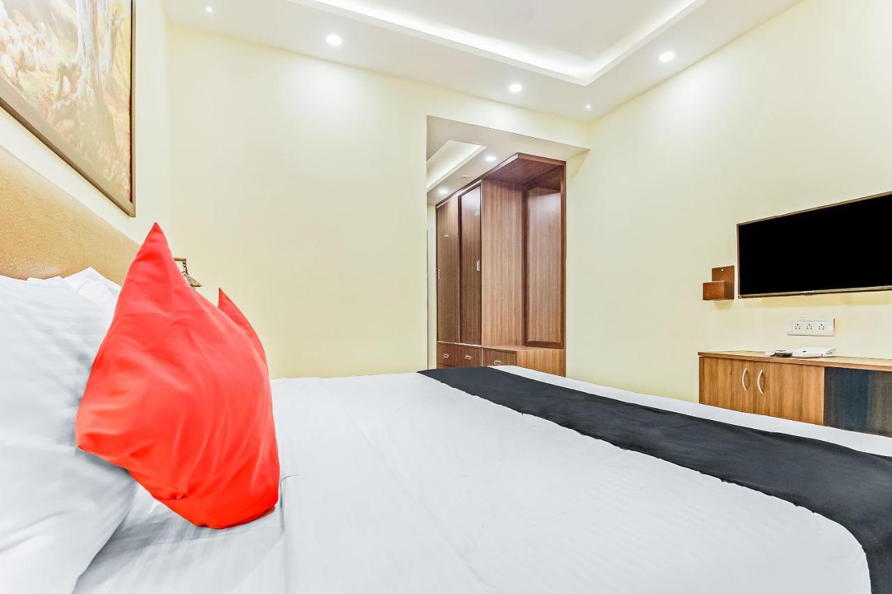 Capital O 64180 Adam'S Beach Resort Baga Ngoại thất bức ảnh